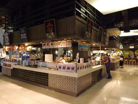 Centro Comercial Gateway Ekamai